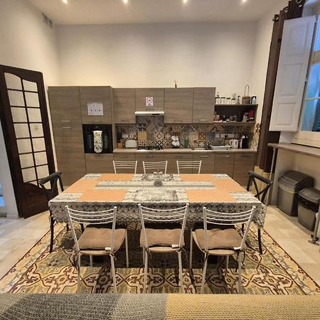 Spacious 4-Bedrooms Townhouse In Tas-Сліма Екстер'єр фото