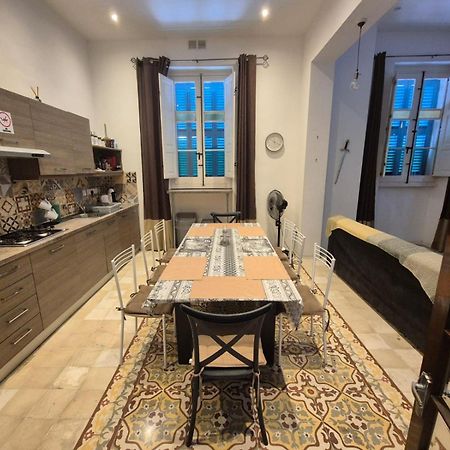 Spacious 4-Bedrooms Townhouse In Tas-Сліма Екстер'єр фото