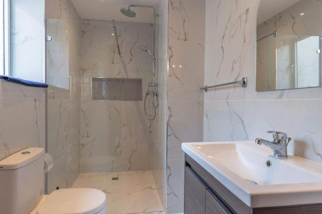 Spacious 4-Bedrooms Townhouse In Tas-Сліма Екстер'єр фото