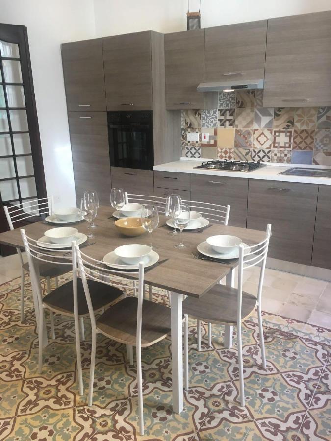 Spacious 4-Bedrooms Townhouse In Tas-Сліма Екстер'єр фото