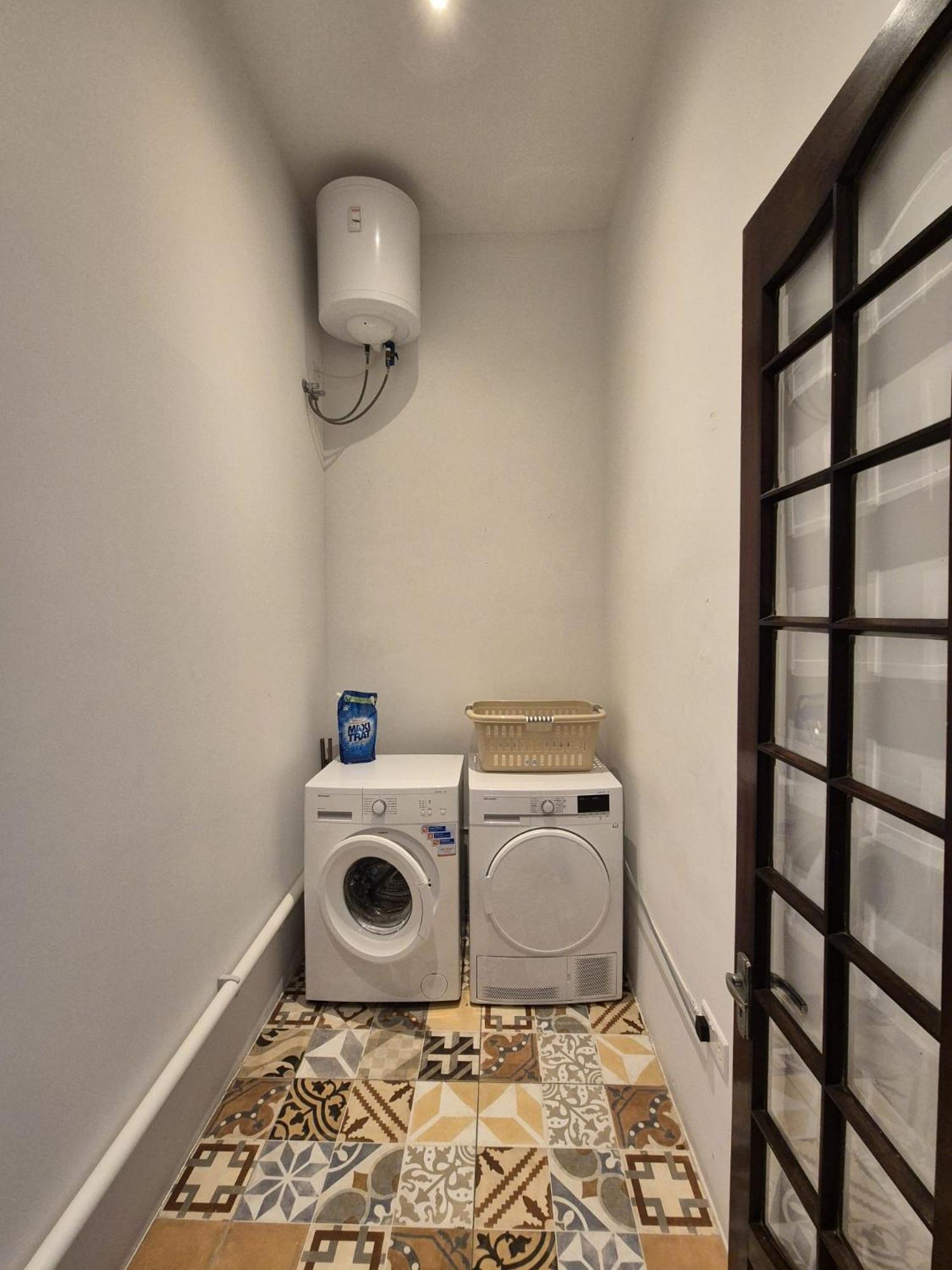 Spacious 4-Bedrooms Townhouse In Tas-Сліма Екстер'єр фото